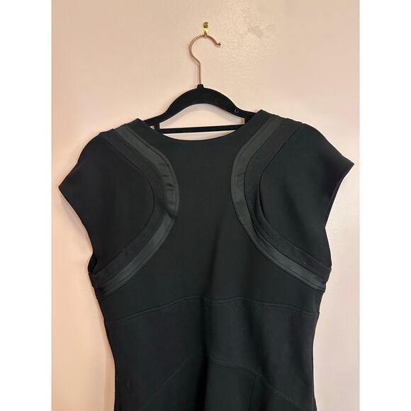 Diane Von Furstenberg DVF Structured Black Knee Length Short Sleeve Dress 12 - Picture 11 of 13